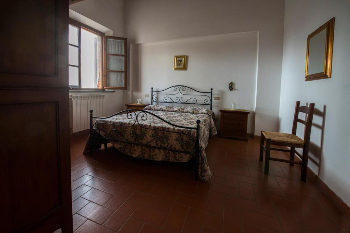 Agriturismo Poggio Al Tesoro Crespina Екстер'єр фото
