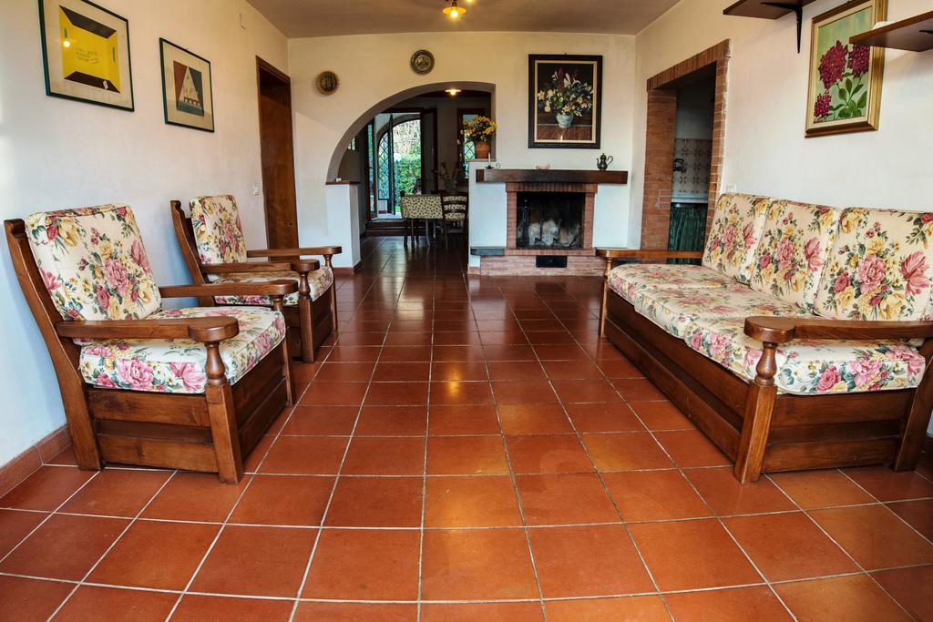 Agriturismo Poggio Al Tesoro Crespina Екстер'єр фото