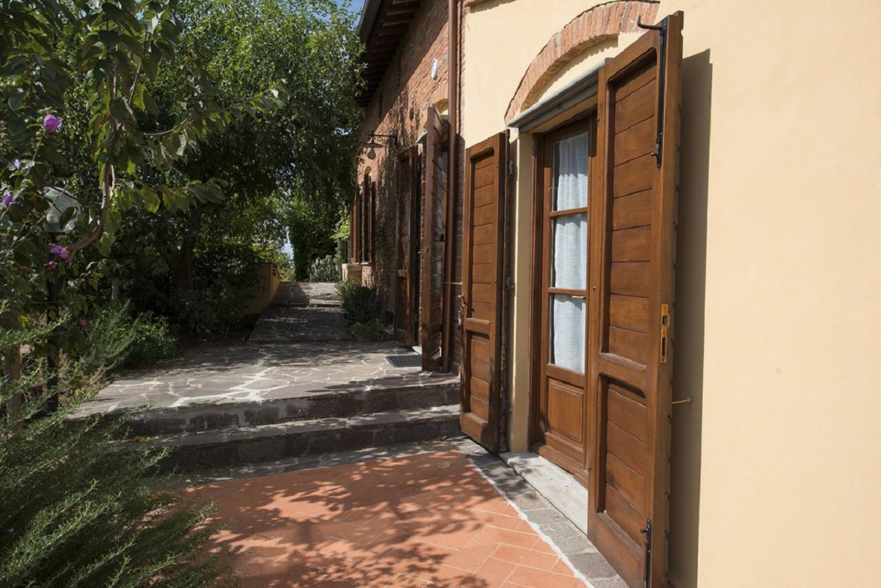 Agriturismo Poggio Al Tesoro Crespina Екстер'єр фото